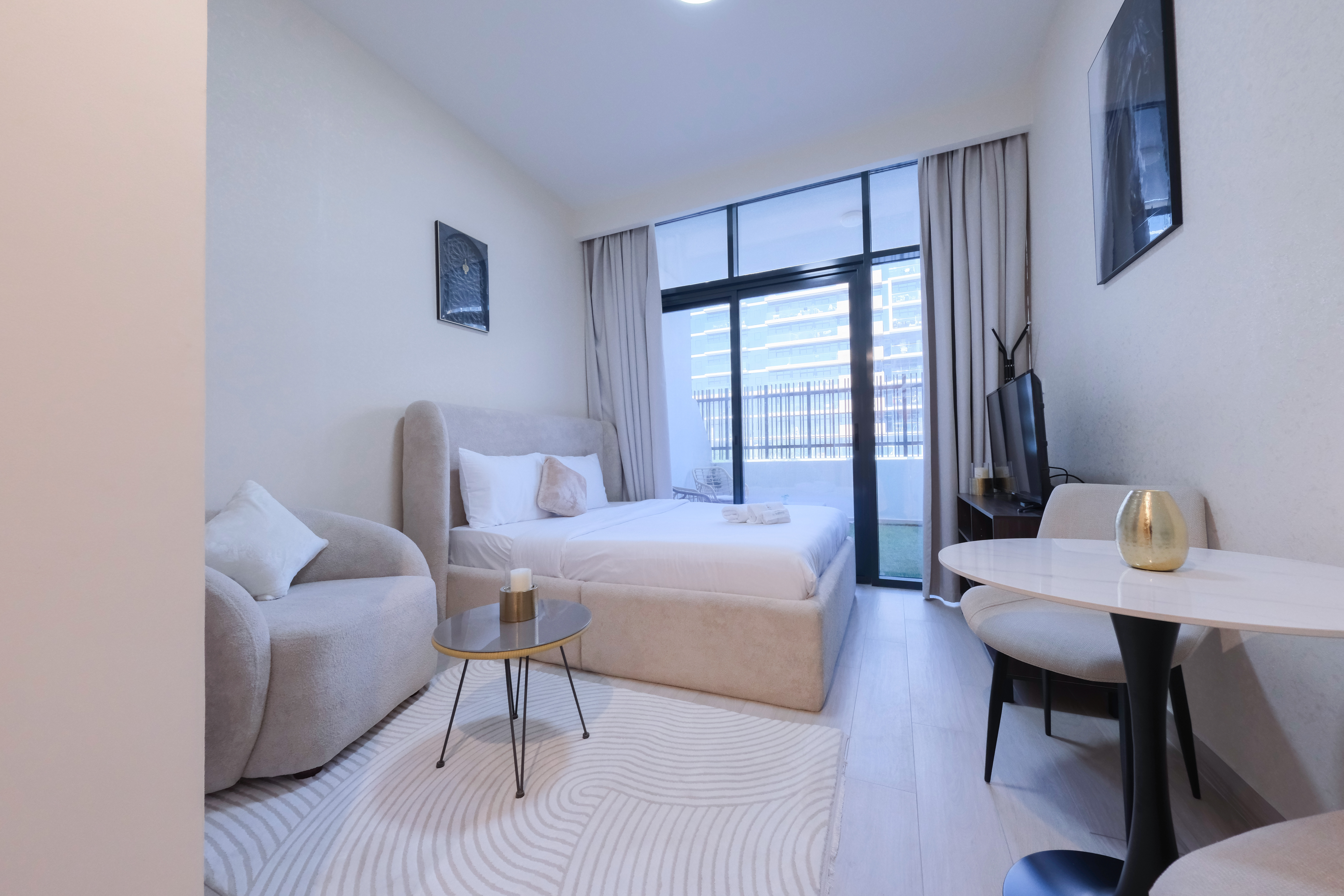 Bright & Cozy Studio | Azizi Riviera 46 | Meydan City