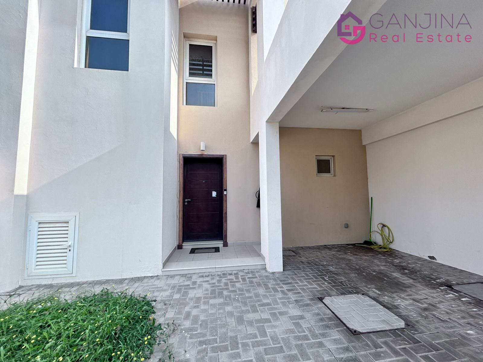 EXCLUSIVE 3 Bedroom Villa in Mina with direct rental income!