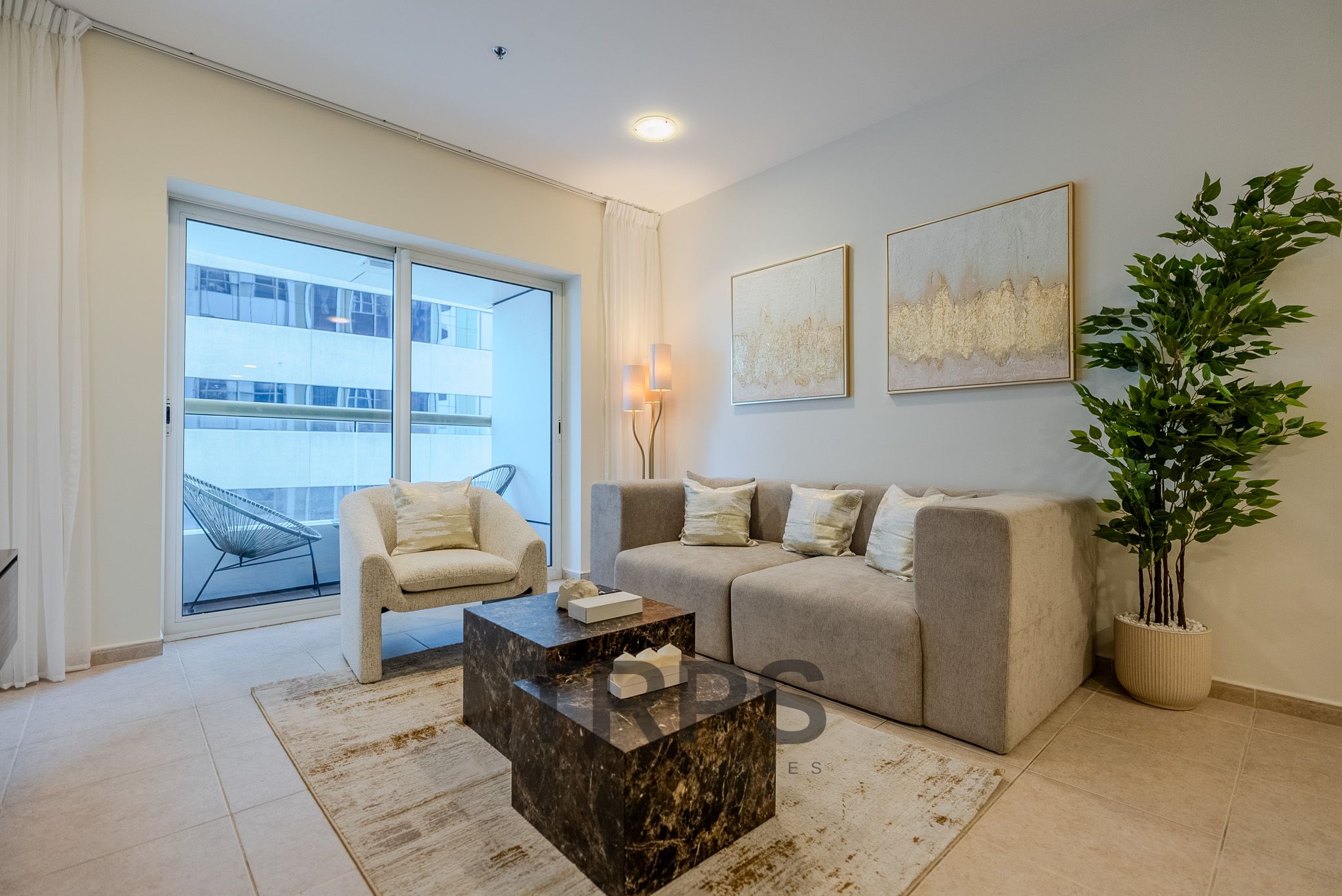 Modern High-Rise | Near Popular Sites | Sea View!