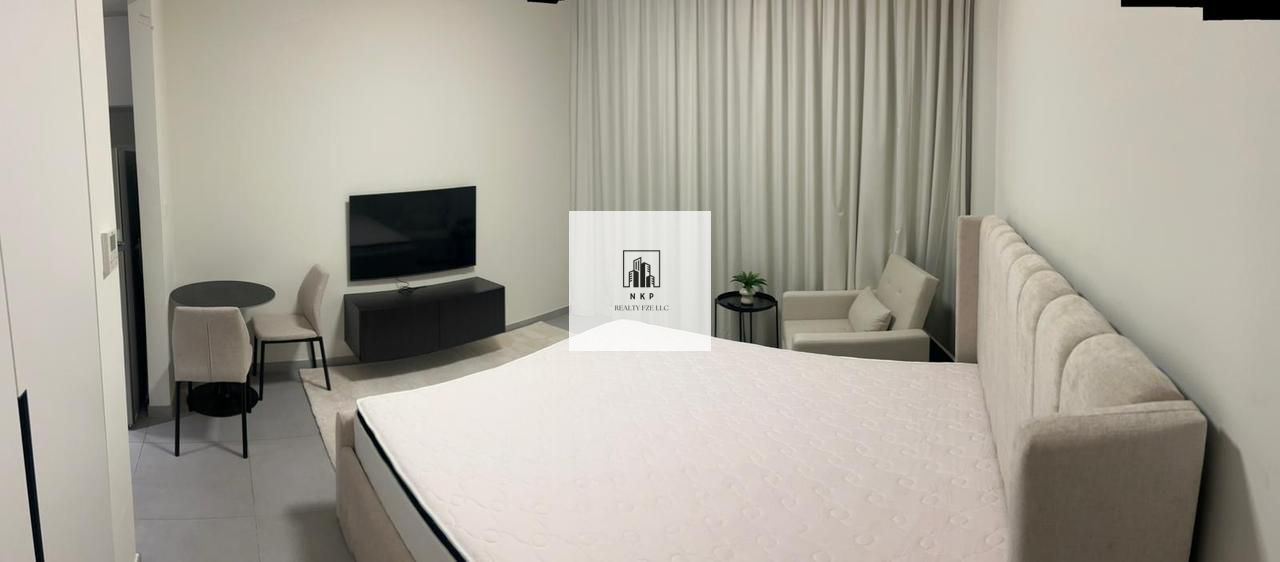 Specious luxury full furnished studio available for rent