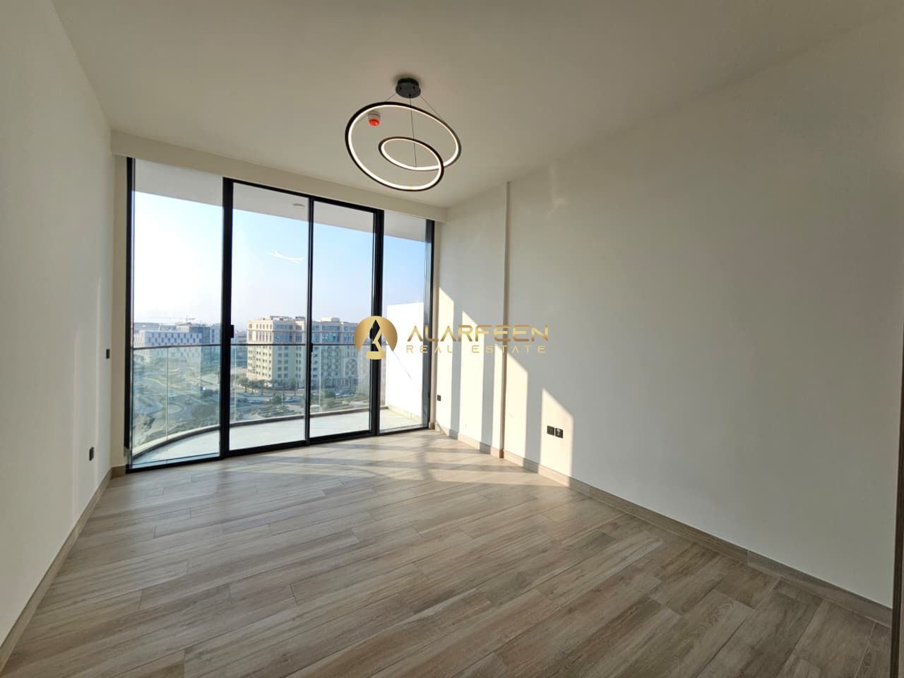 Park View Studio | Bright Layout | Luxury Living