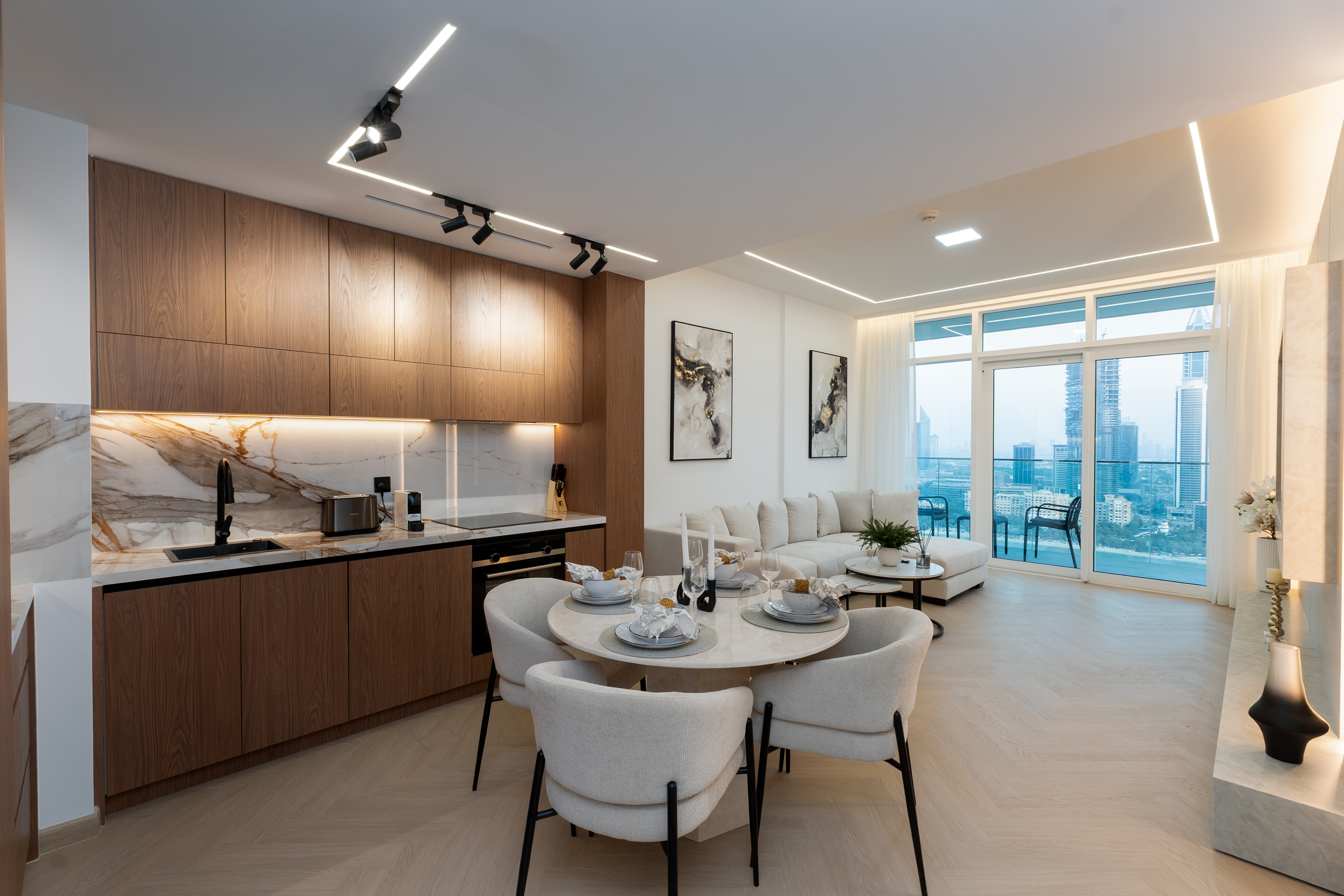 Lavish 2BR with a Spectacular Marina Skyline View