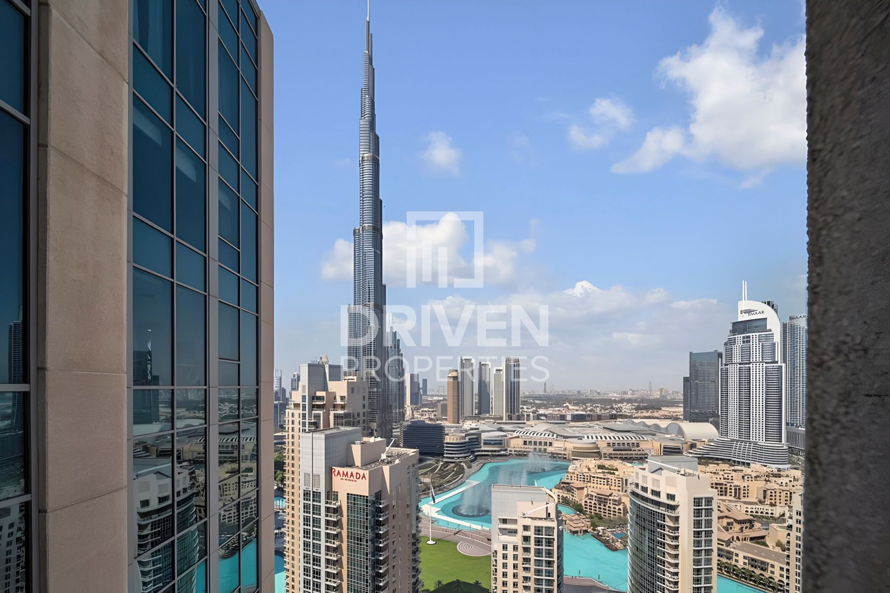 Stunning Burj Khalifa View I Designer Decorated