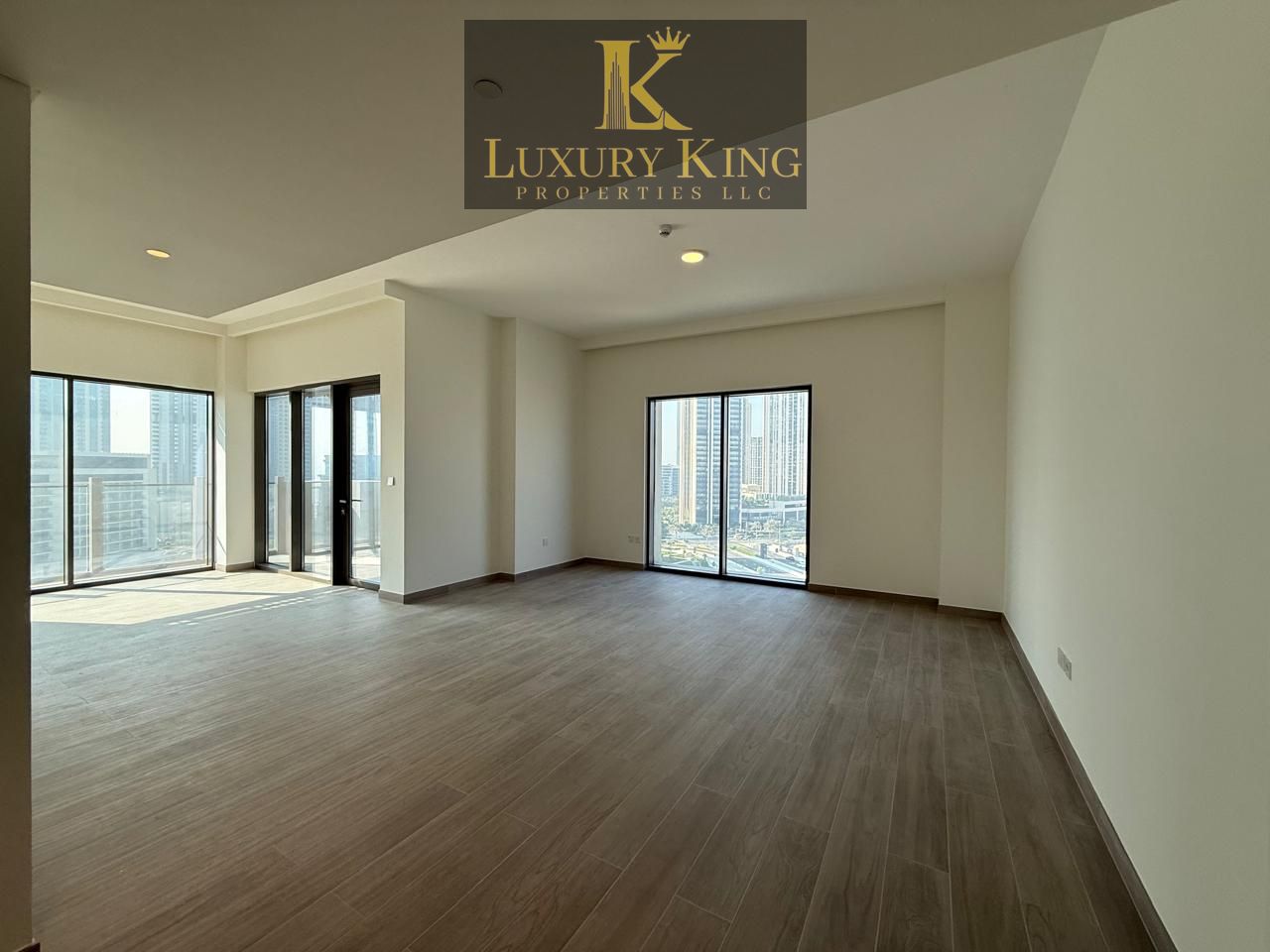 Brand New 4BR + M/Room| Balcony | Sea View