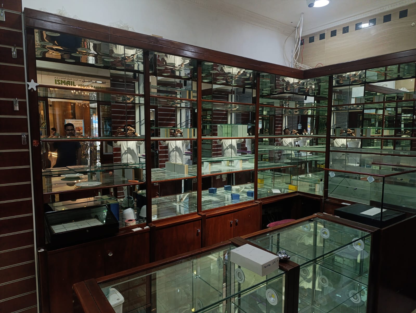 Gift Shop Available for Lease in Dubai