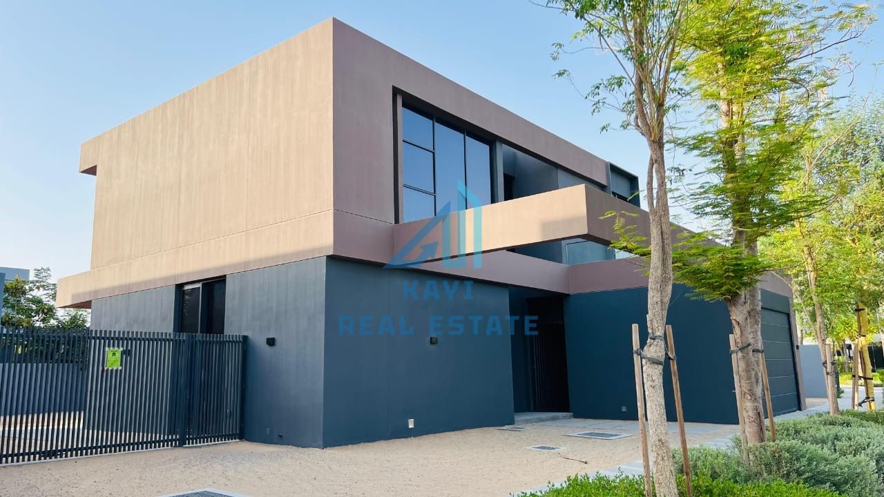 5 BHK Villa With Pool In Gated community Sharjah