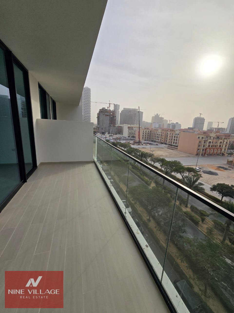 BRAND NEW\READY TO MOVE \PRIME LOCATION