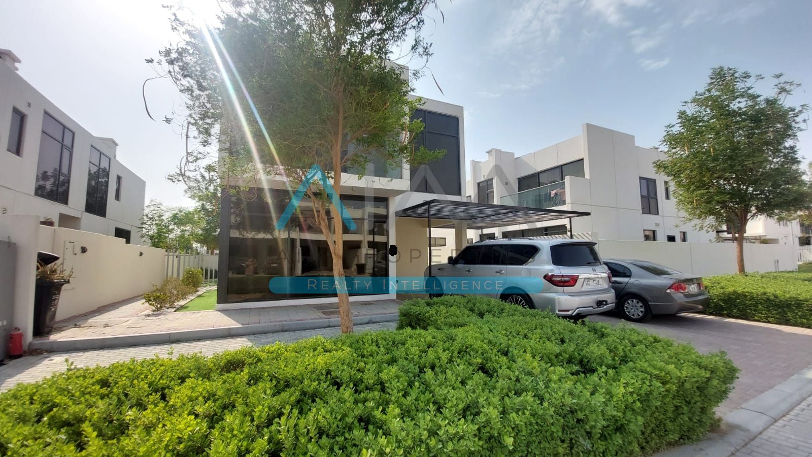 SPACIOUS BRIGHT HUGE 6BR/MAIDS VILLA CHILLER FREE FOR RENT