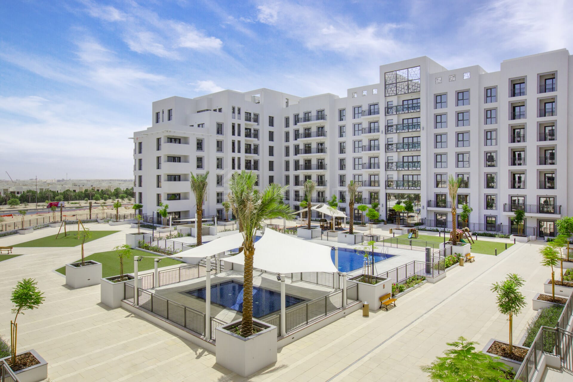 | GENUINE SALE | WELL MAINTAINED | POOL VIEW |