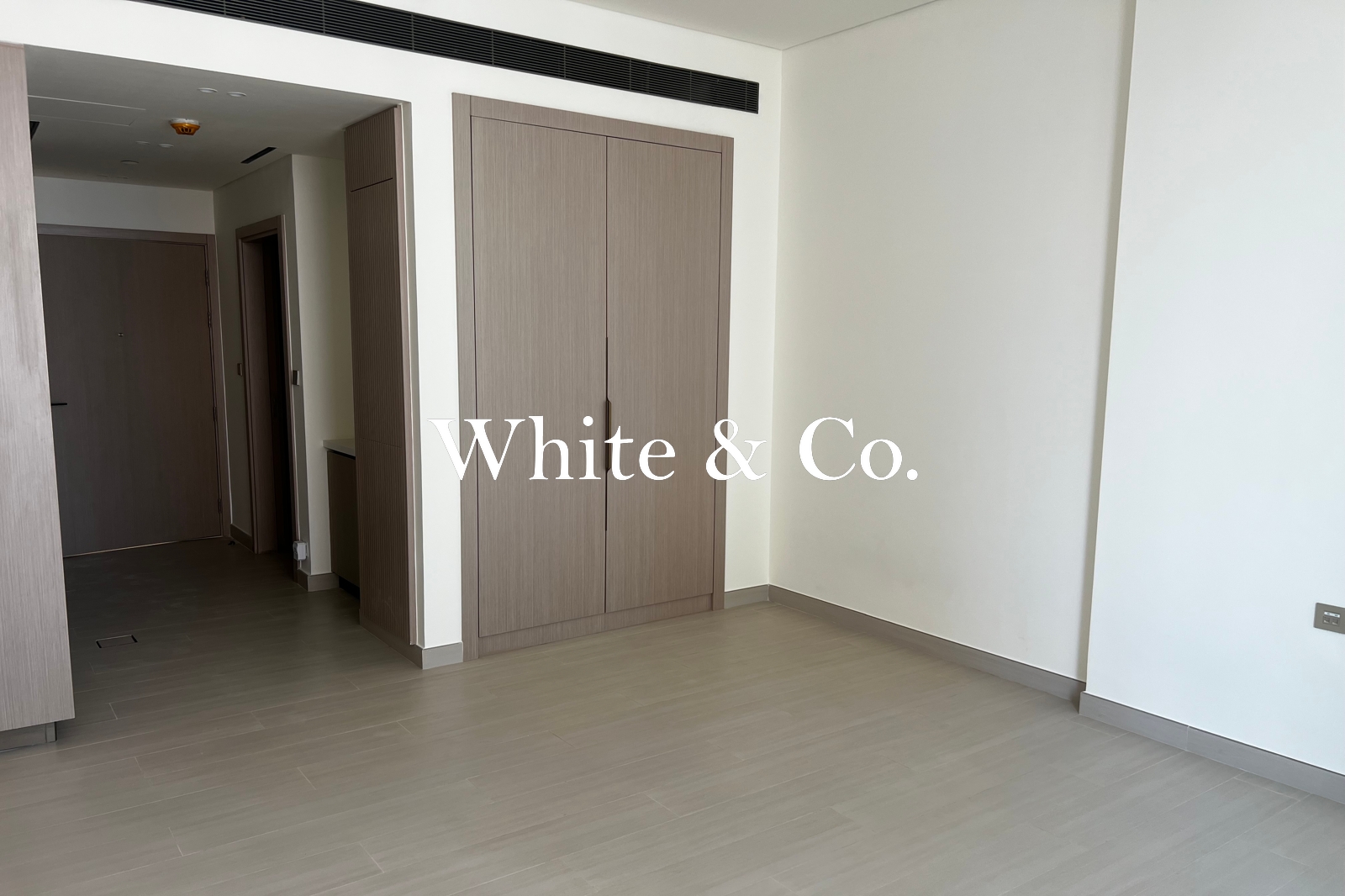 Brand New Studio | Multiple cheques | Luxury