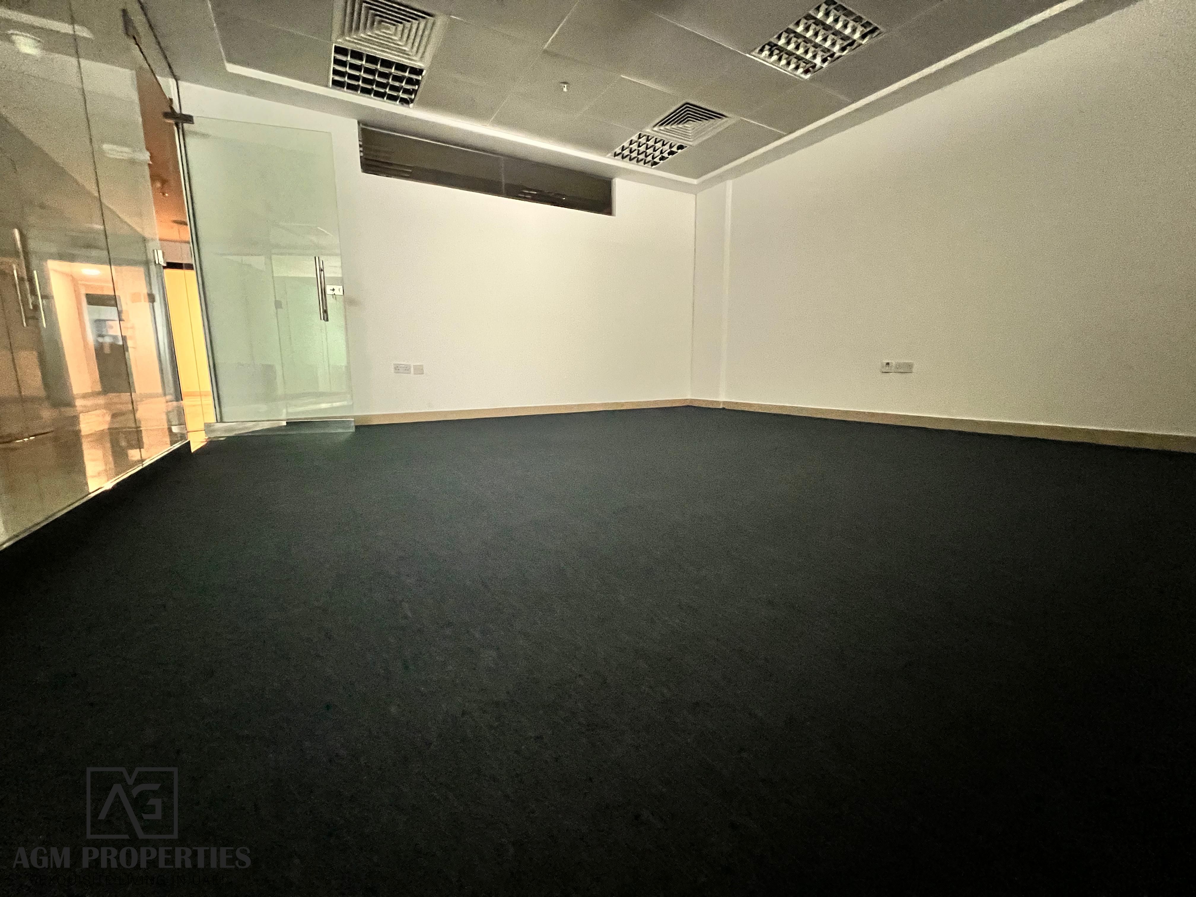Chiller Free/Prime Location/Specious office