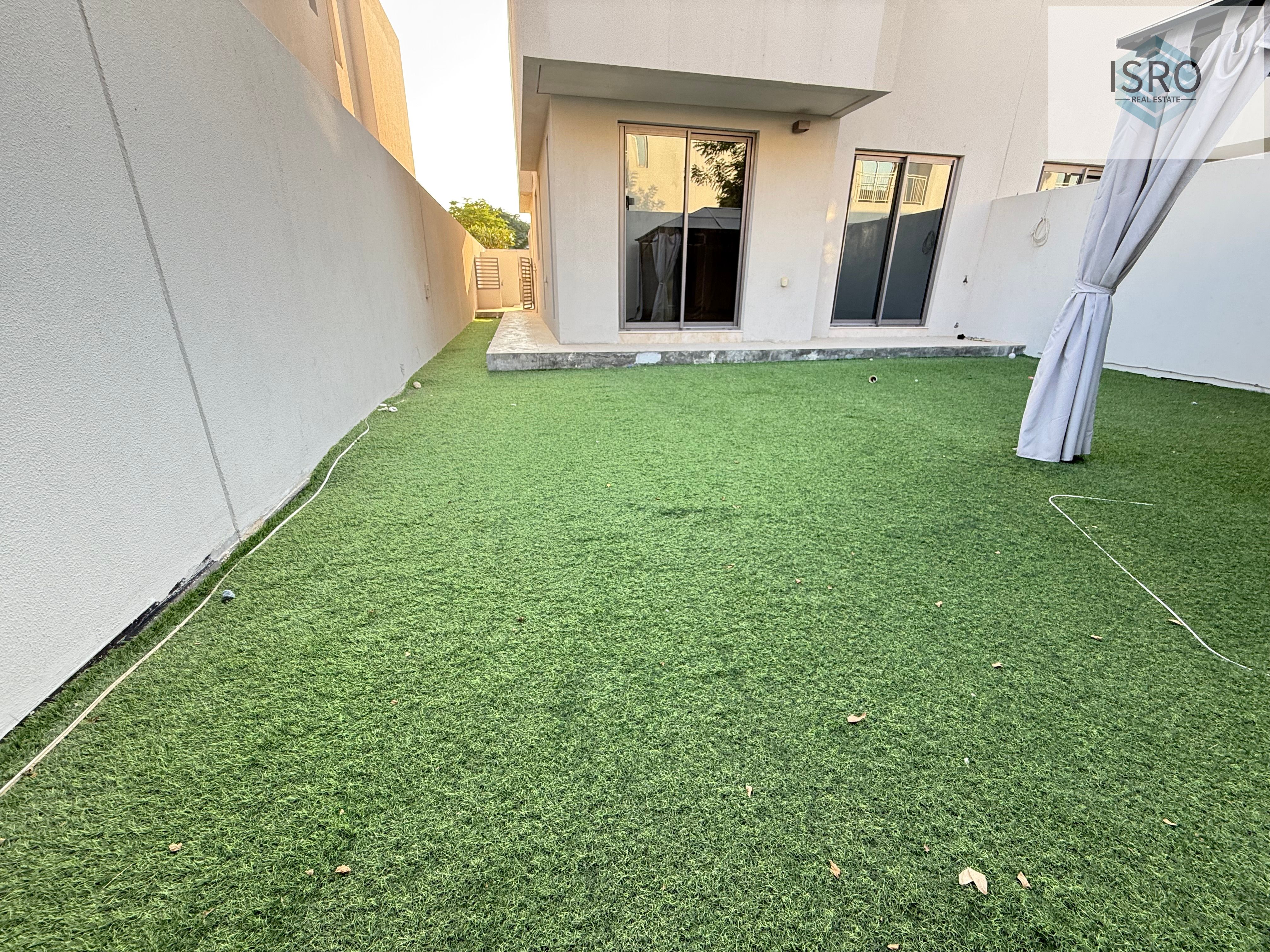 READY TO MOVE || TOWNHOUSE || 140k 1 cheque