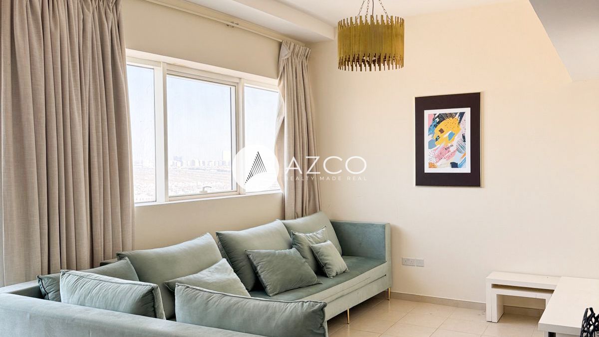 Big layout |Open view| next to global village