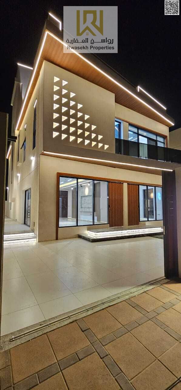 Luxurious Modern Villa – 6 Master Bedrooms + Private Swimming Pool – Ready for Ownership!