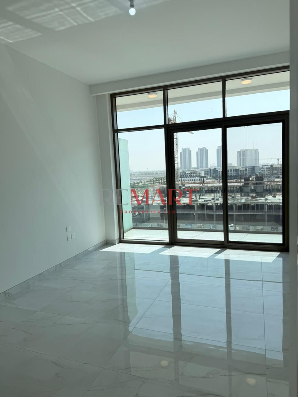 Amazing view | spacious | ready to move