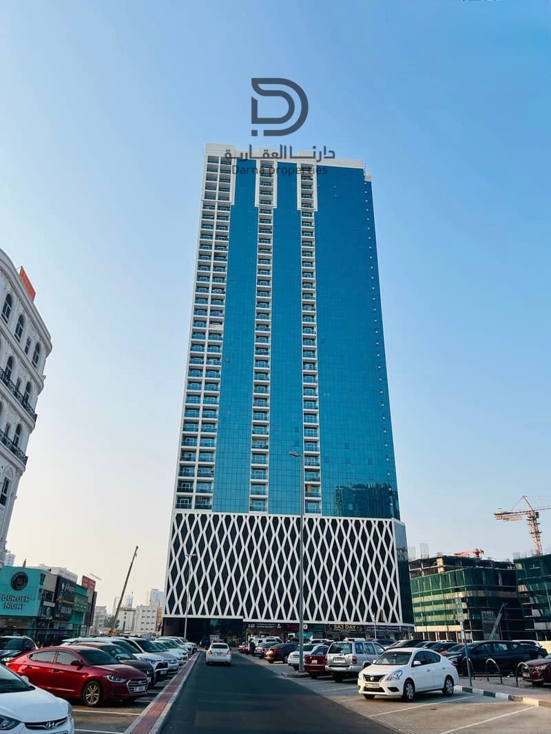 2 bedroom apartment ready to move in oasis 1| private parking | open view|with less price in market