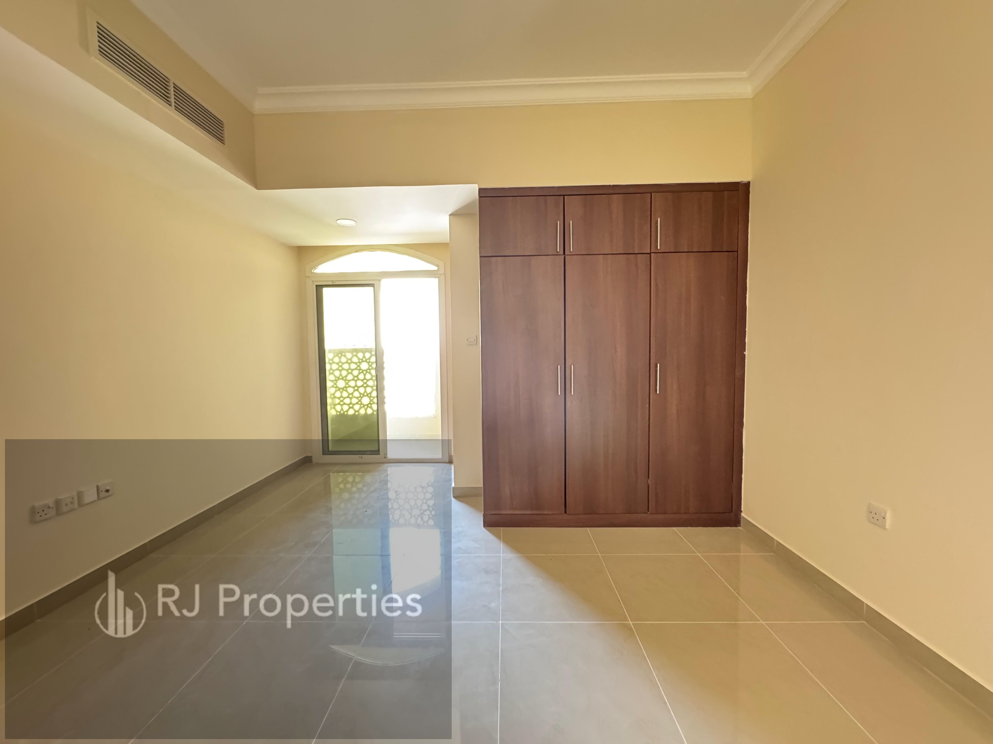 Hot OFFER LUXURY 1BHK WITH WADEROBE balcony parking only jest 40k