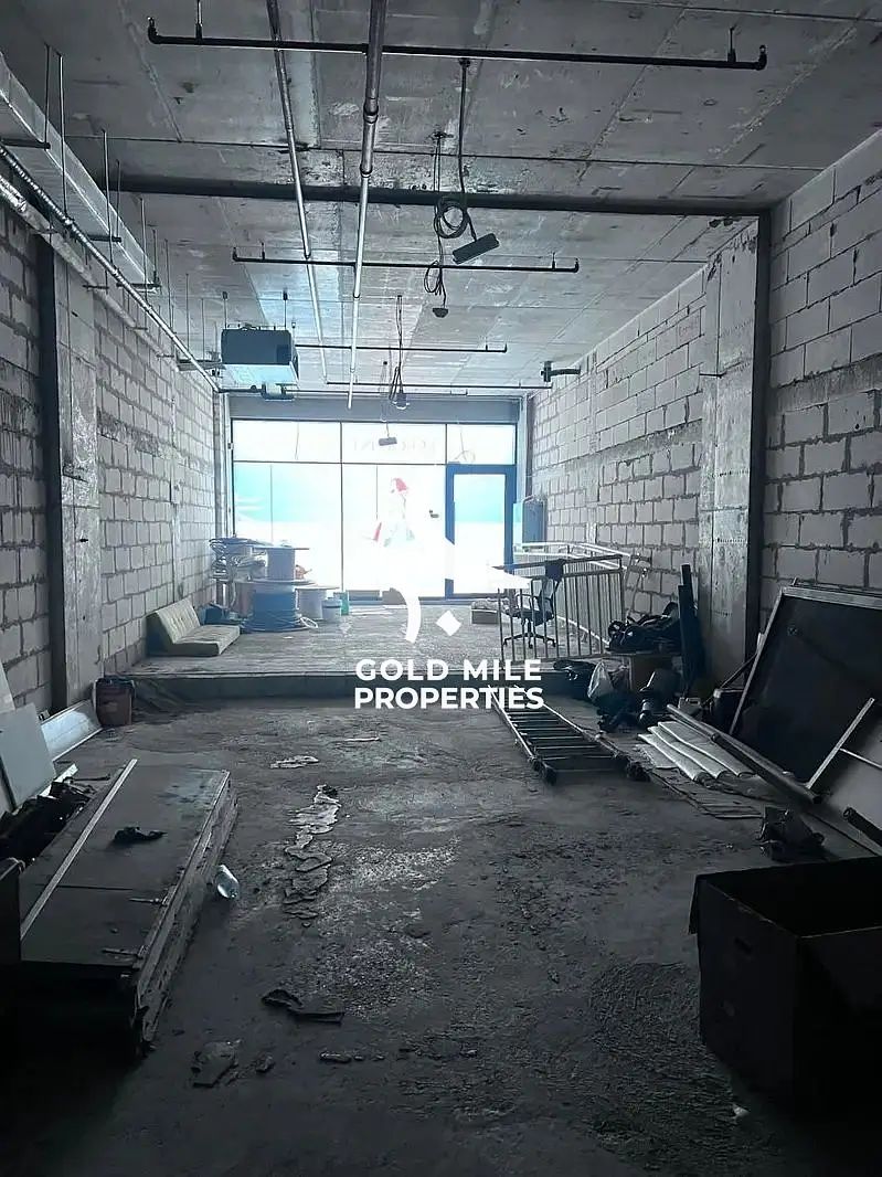 Prime Retail Space | Vincitore Benessere | High-Visibility Location