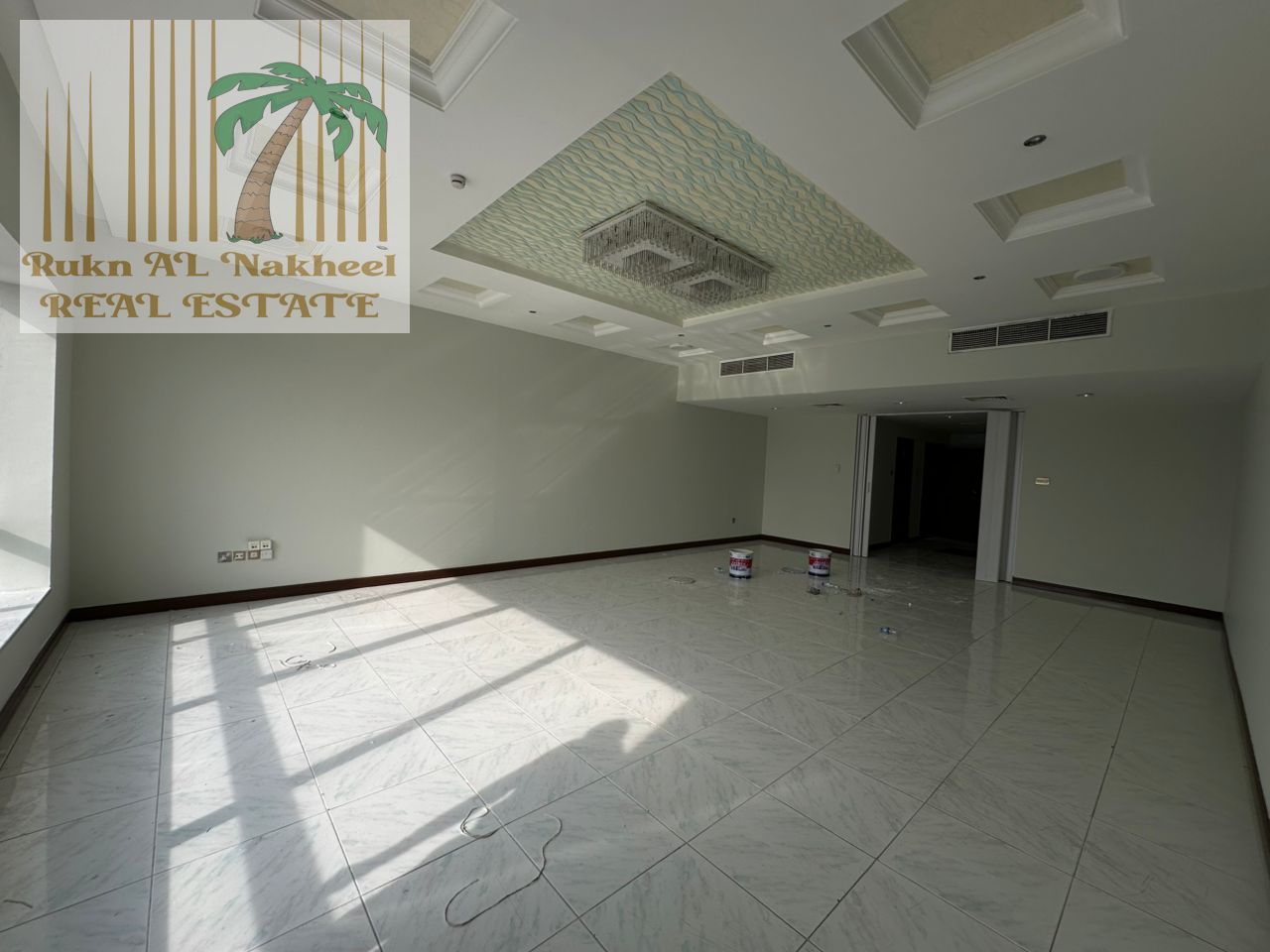Specious 4bedroom apartment for rent with sea view.