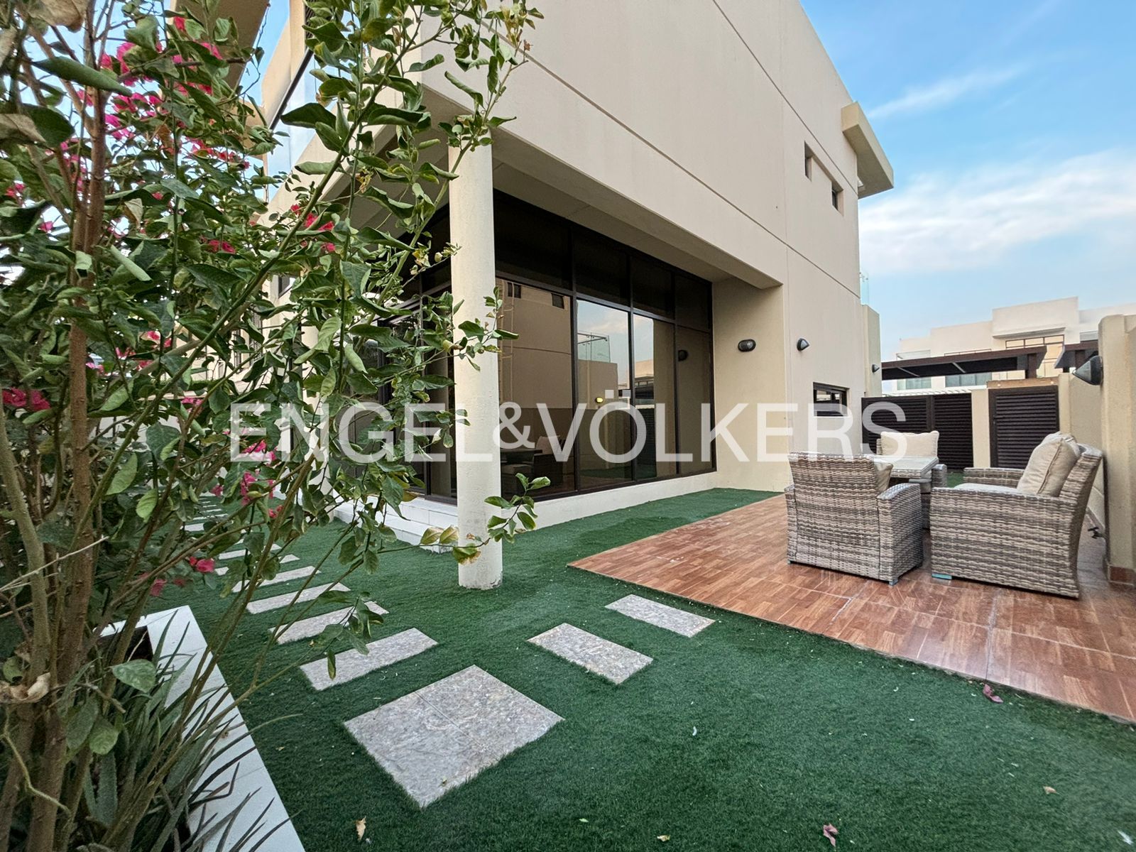Elegant Single-Row Home | Premium Living