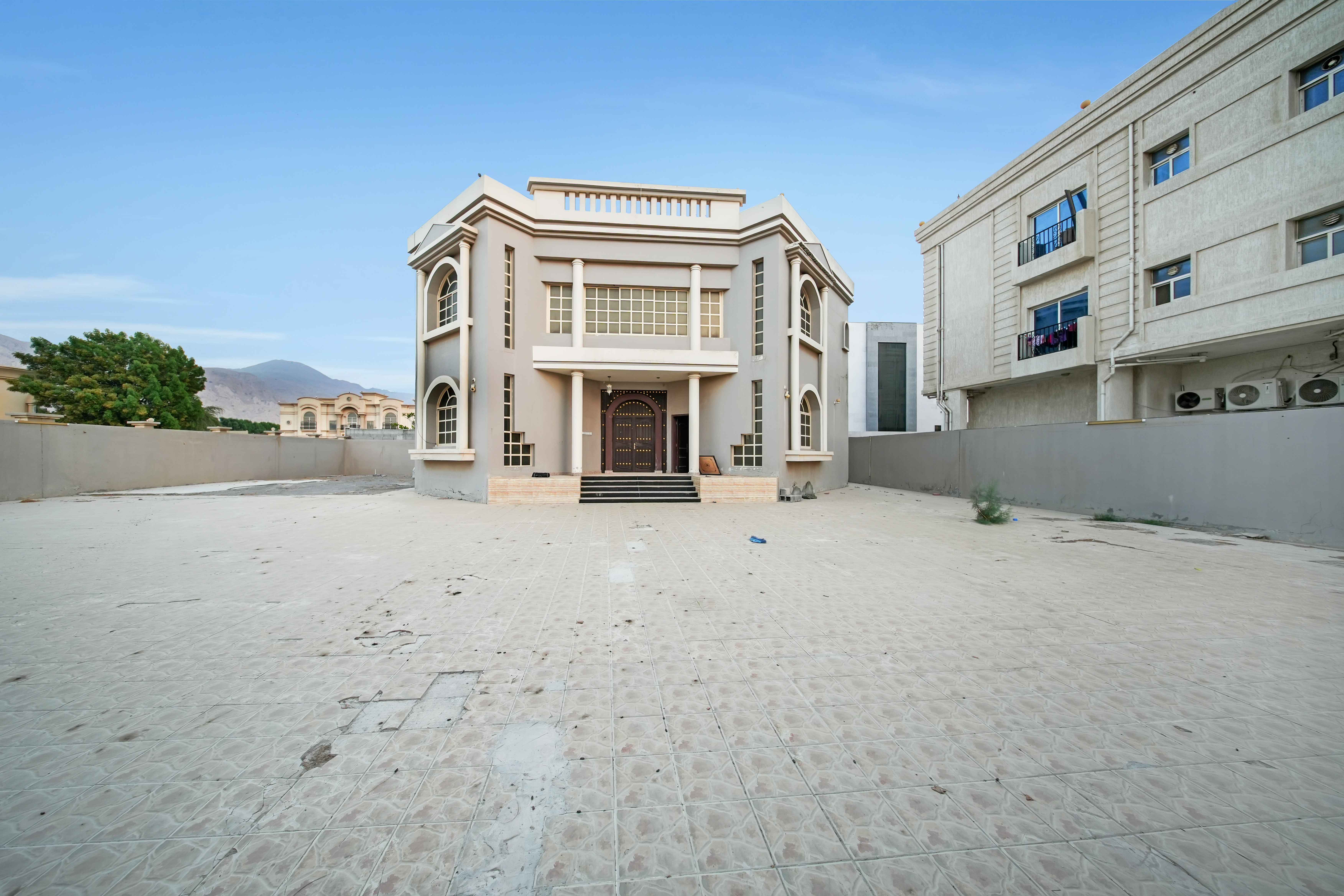 Don’t Miss Out! 4BR Villa in Julphar