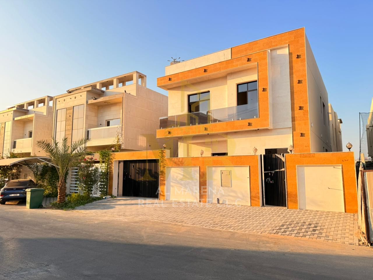 Modern villa with custom finishes for sale in Ajman. Freehold ownership available to all nationalities and can be inherited by children. Easy bank fin