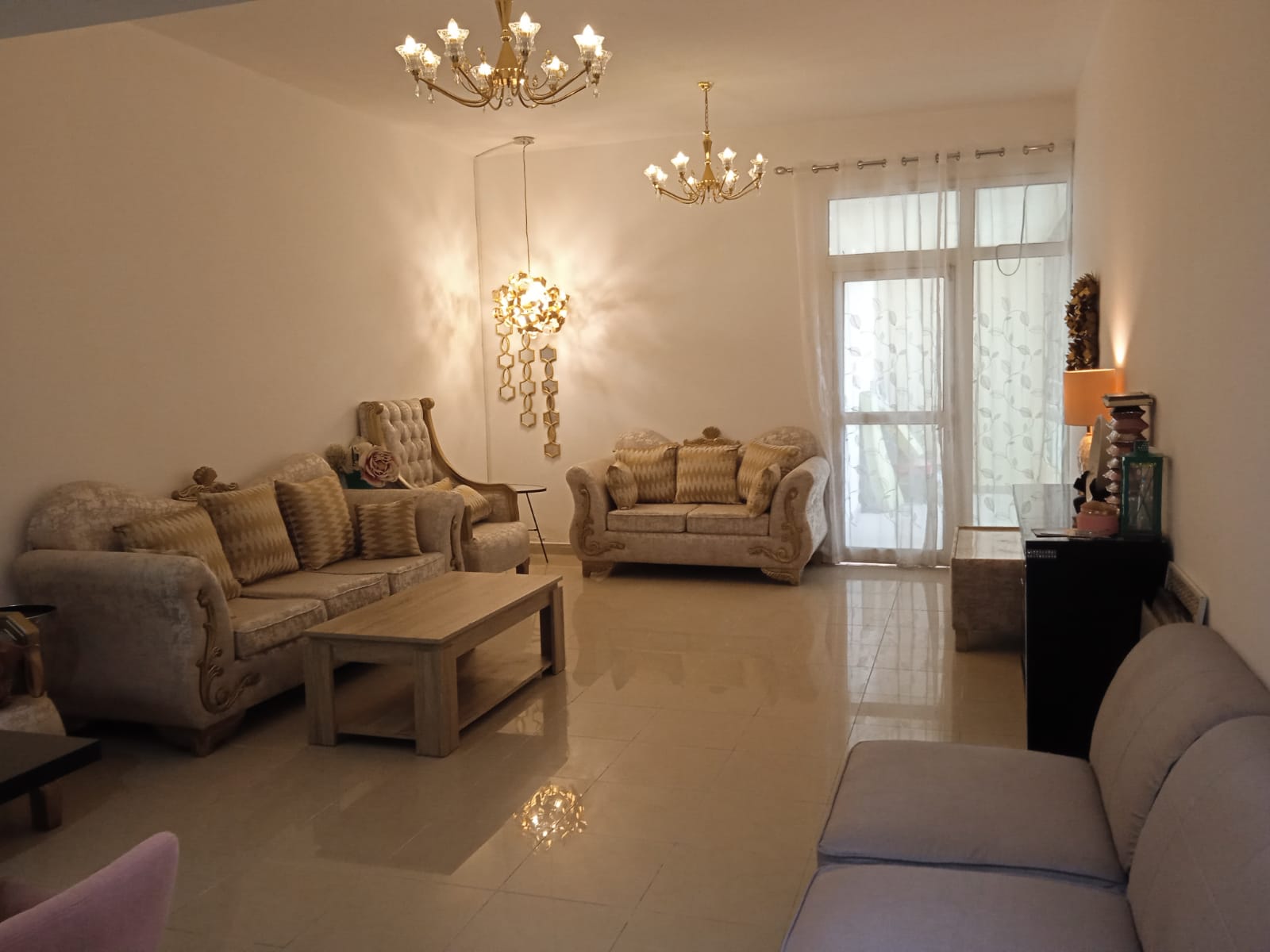 One Bedroom Apartment for Sale in Horizon Towers Hot Deal Fully Furnished Ready to Move In Excellent Opportunity for Living or Investment
