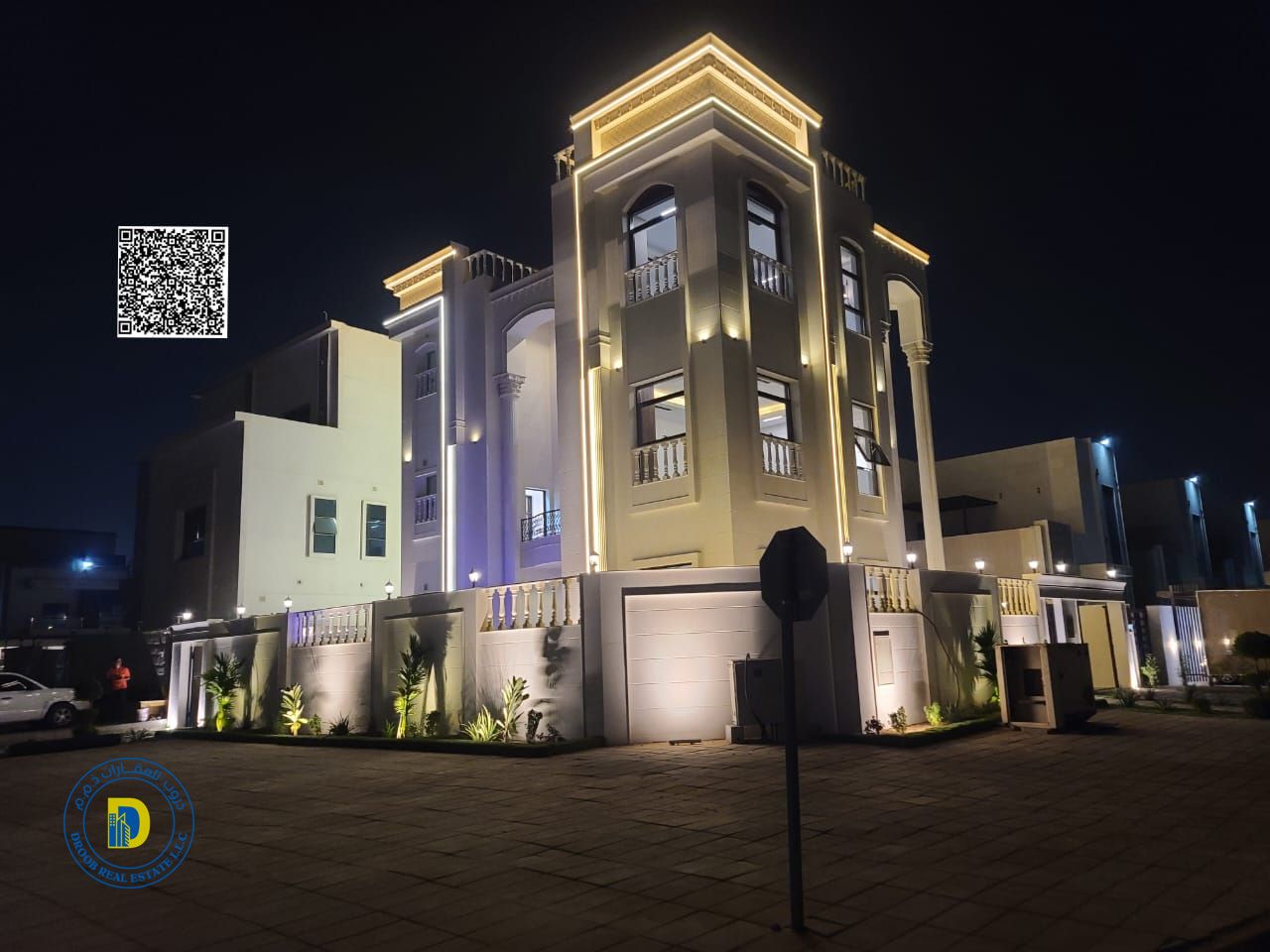 For those seeking luxury in the Al Zahia , miniature corner villa with 6 bedrooms, roof, pool, registration fees , bank financing, and freehold