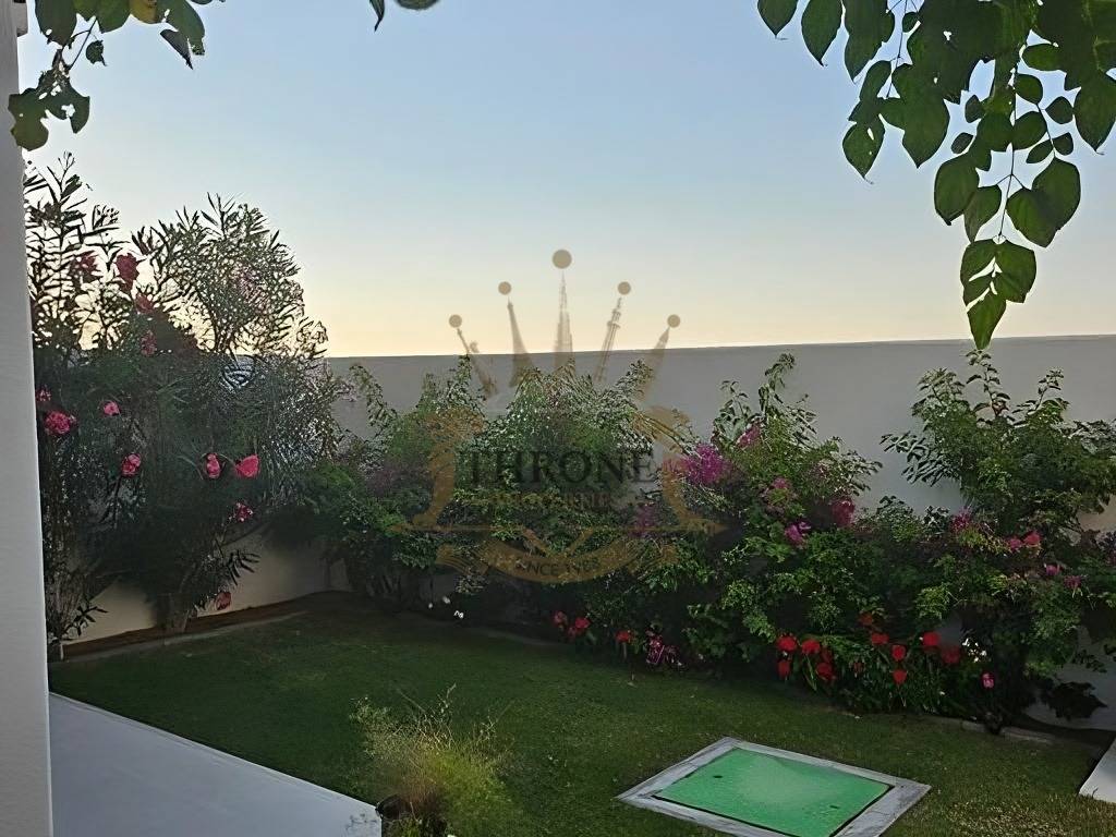 3BHK+Maid Villa / single raw/Best Location