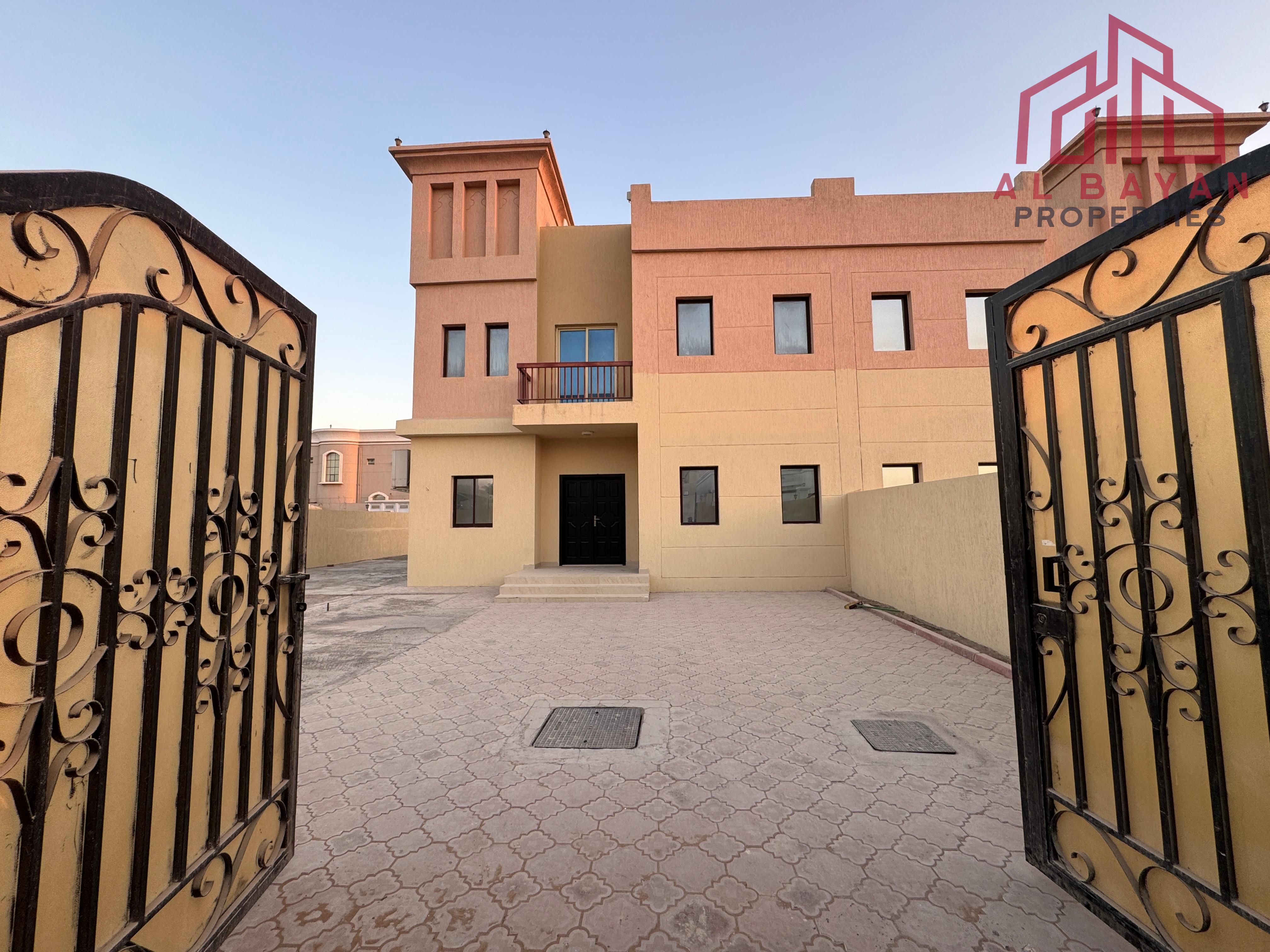 Family Villa with Maid Room & 6-Car Parking – Al Qusaidat