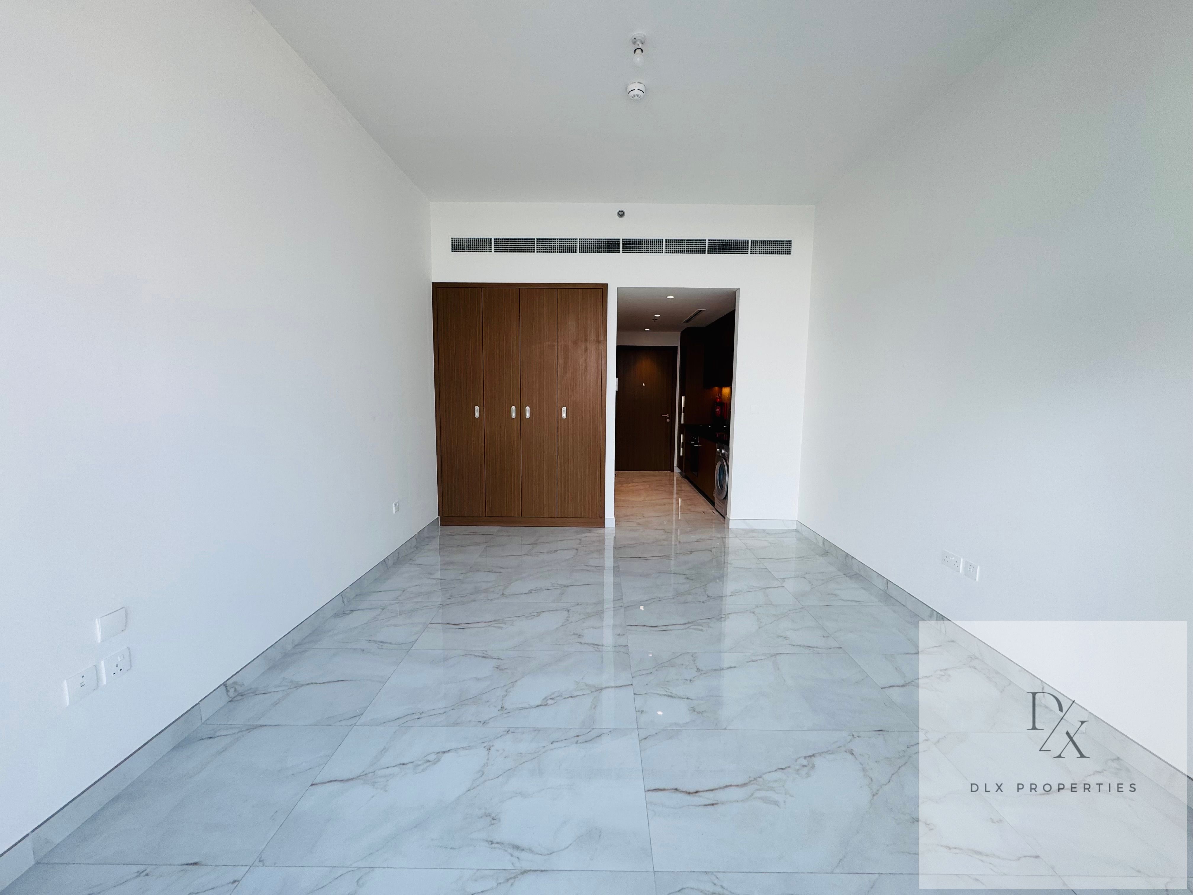 BRAND NEW | SPACIOUS | READY TO MOVE-IN