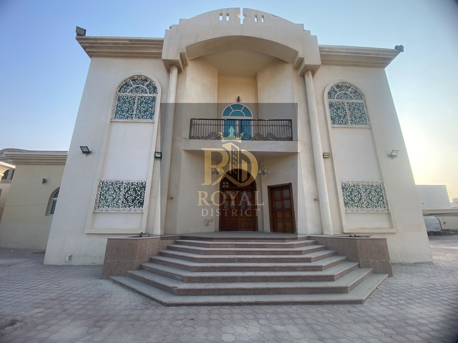 DISTRESS DEAL | 4BR VILLA IN AL-NOAF | PRIVATE GARDEN | PLOT 20,000 SQ. FT.