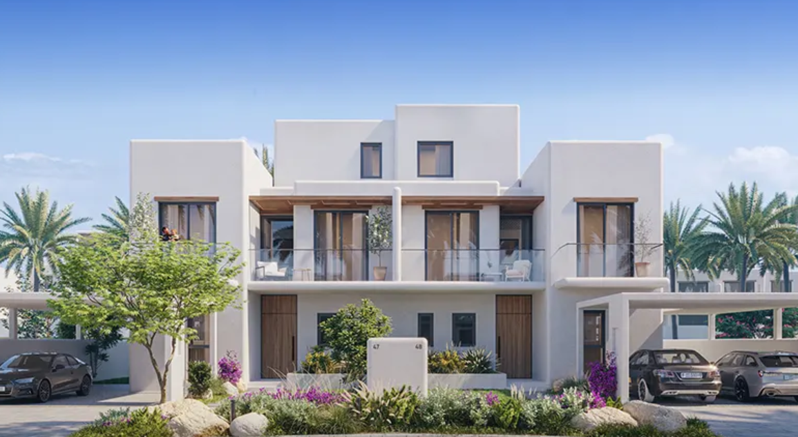 Waterfront Views | 4 BR Villa | Near Amenities