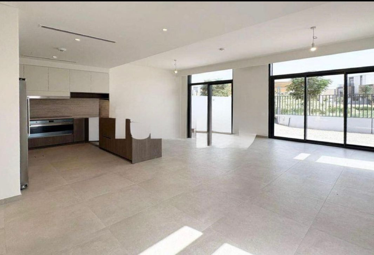 Brand new | Family room | Spacious | Corner Unit
