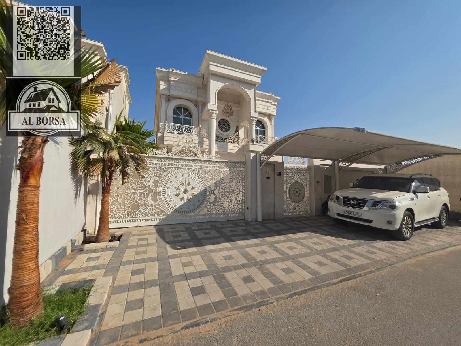 Villa for sale in Al-Haliyo area, 5 master bedrooms with swimming pool, majlis, living room, and utility room. Includes electricity and central air co