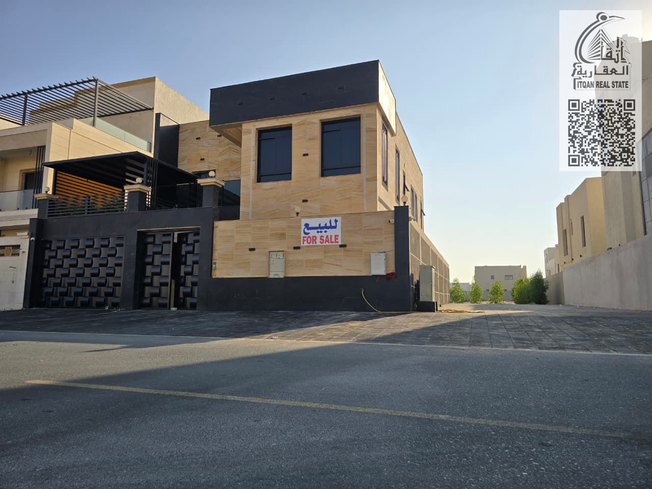 Villa for sale with a custom design using the best and most luxurious types of decorations, exclusive and modern design, with a 25-year warranty on th