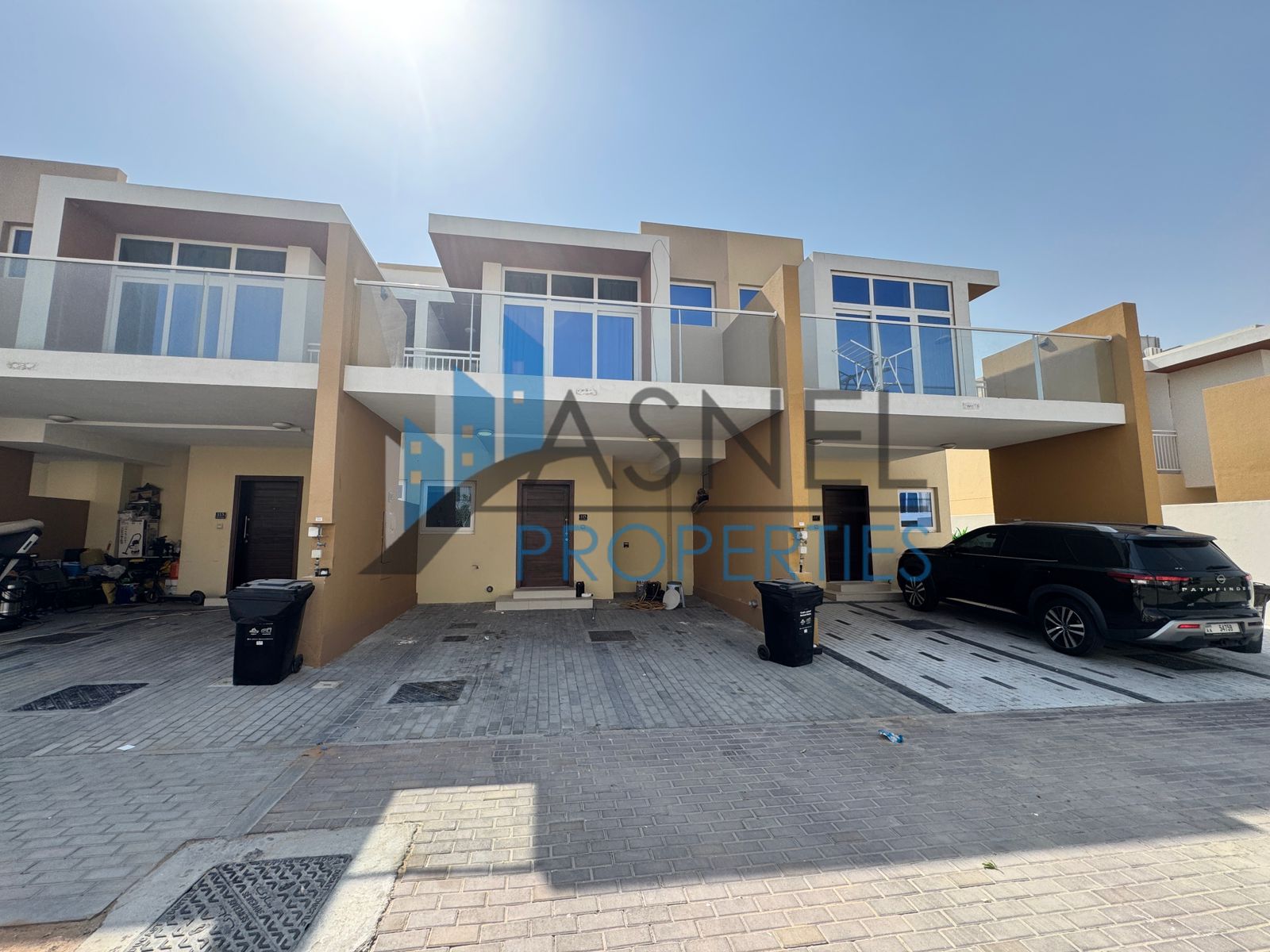AMAZING 3BR / Unfurnished /VACANT/