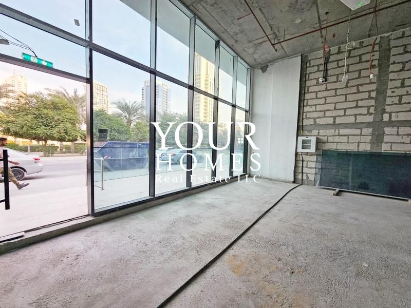 SHELL&CORE SHOP WITH PARK VIEW