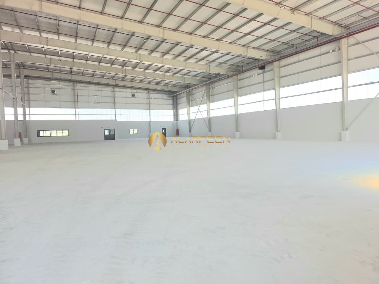 39575sqft / 1000kw/ spacious warehouse