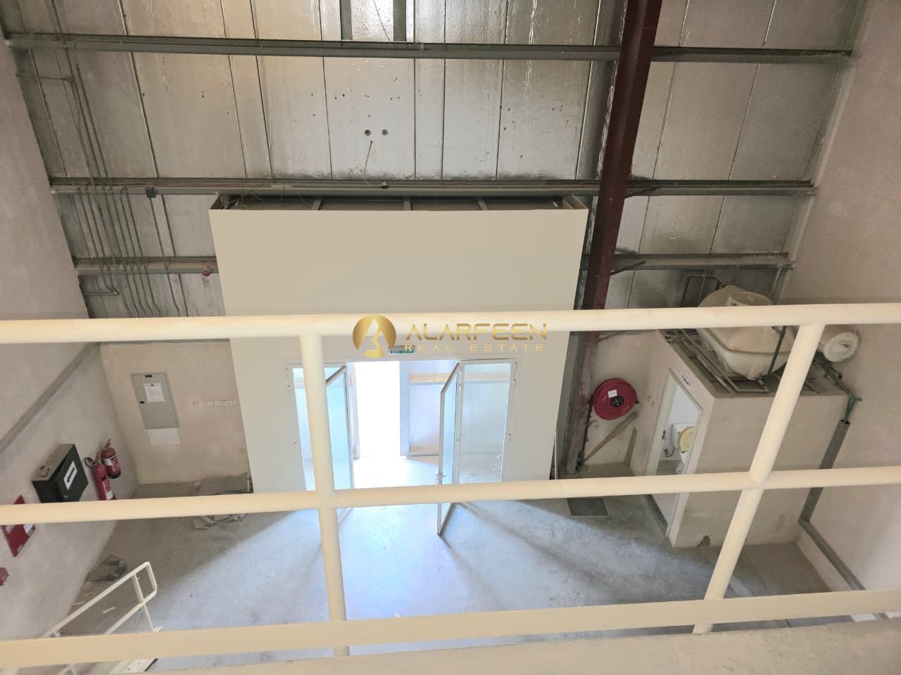 2500sq ft / 52kw/Built in offices