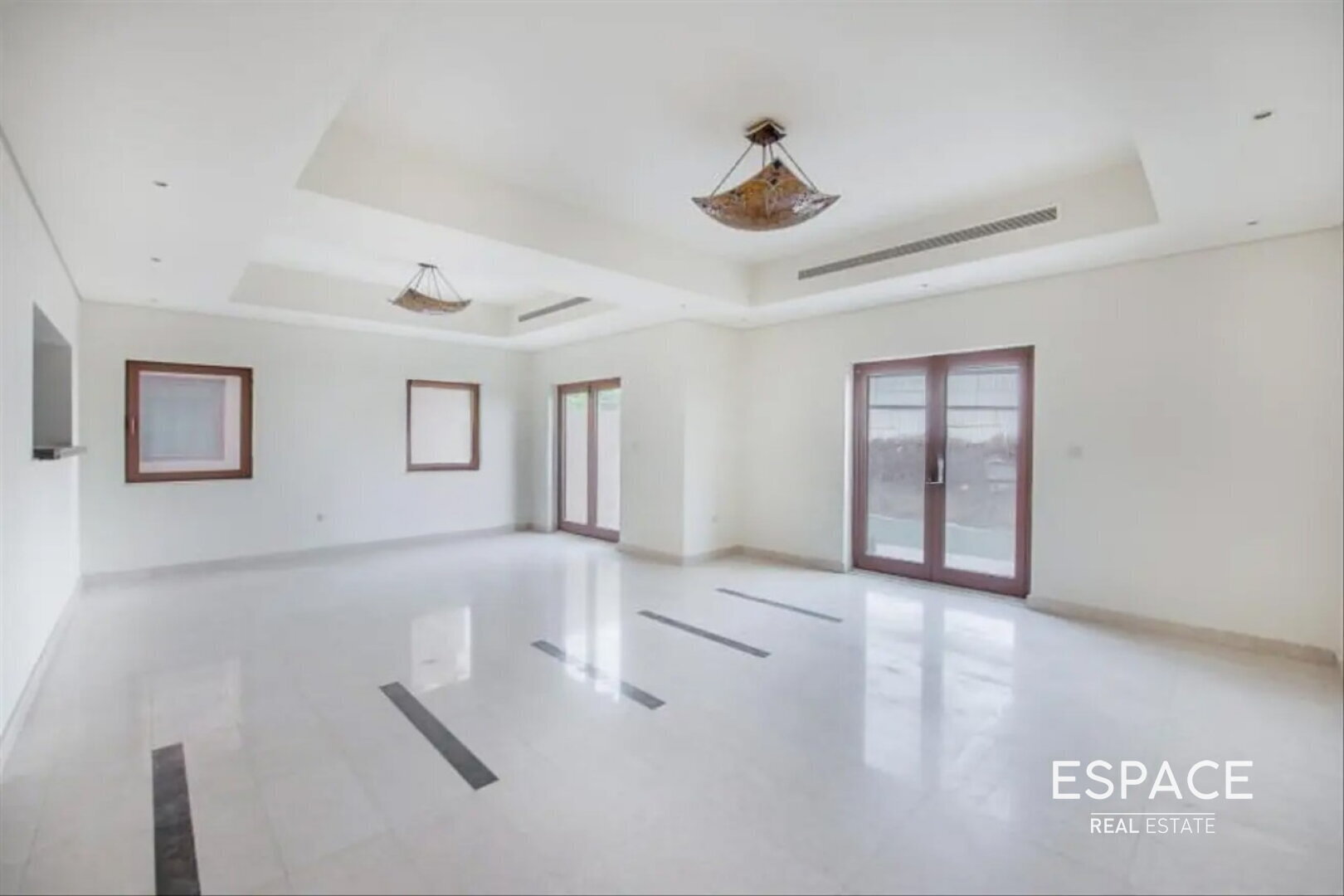 Single Row | Middle Unit | Near Park