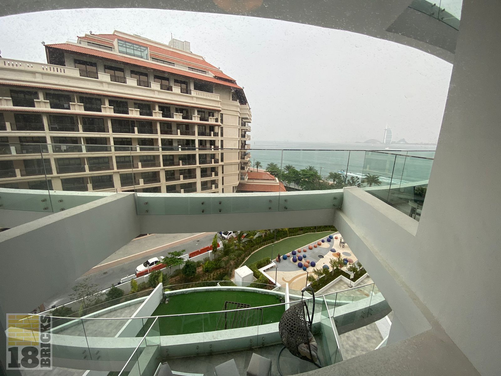 Elegant 1BR in Azizi Mina | Direct Sea Views on the Palm