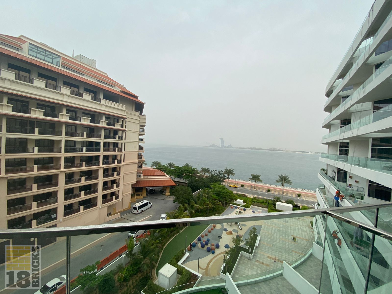 Elegant 1BR in Azizi Mina | Direct Sea Views on the Palm