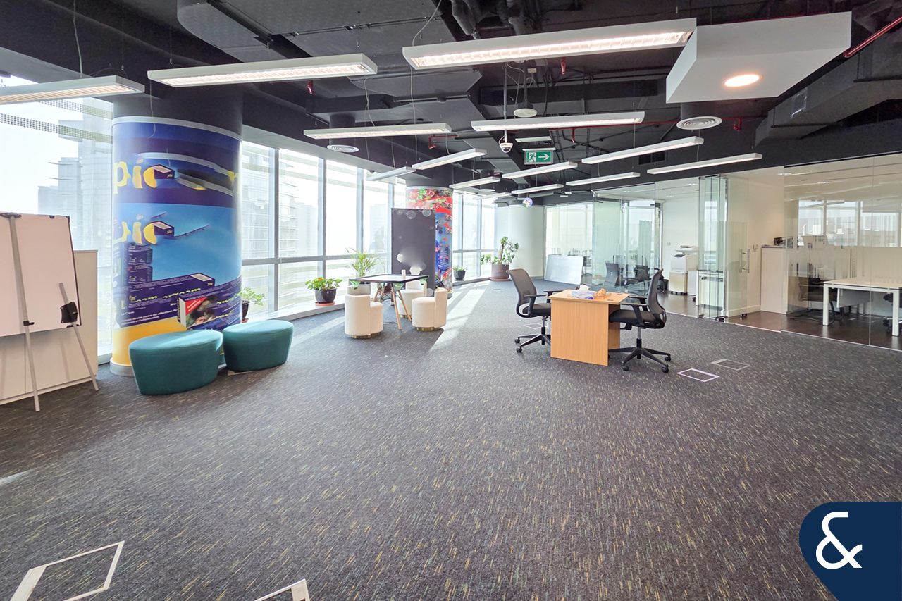 12 Parking | Premium Fit Out | Almas Tower