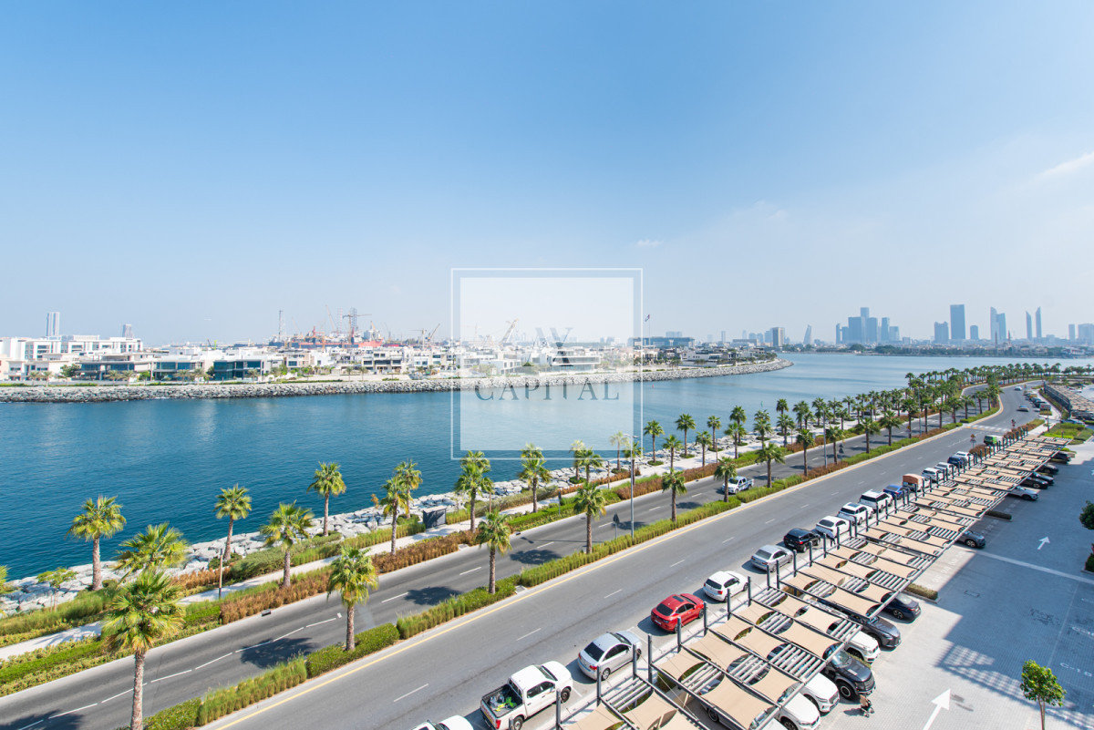 Full Sea View | In Great condition | Beach Access