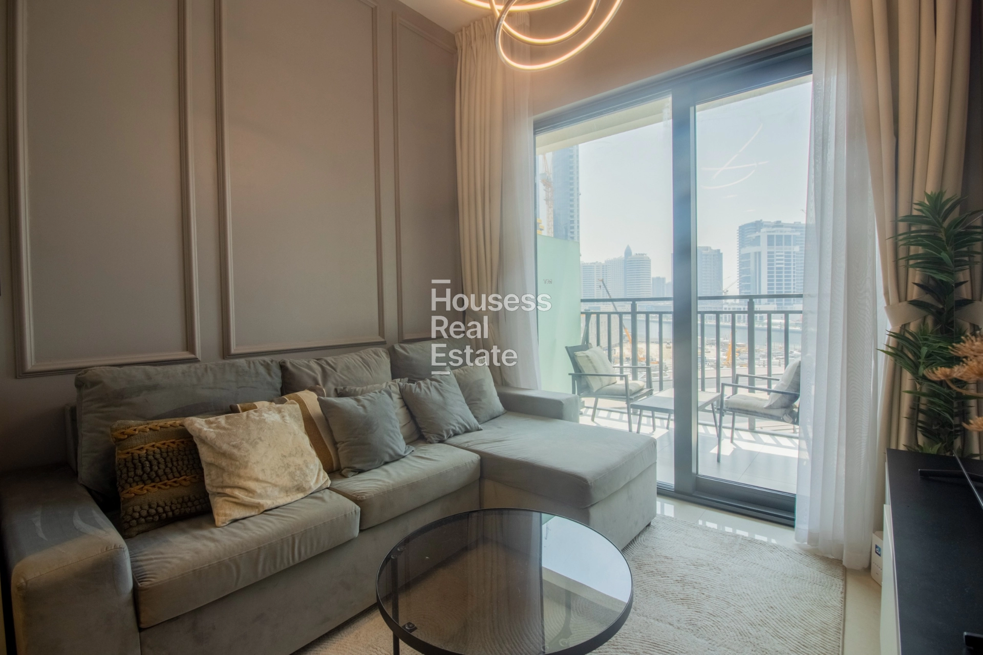 Prime Location | Near to Metro | Ready to Move
