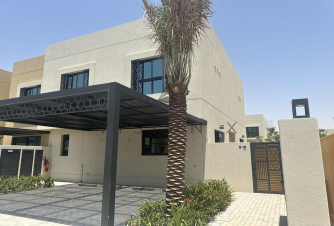 3bhk town house for rent in sustainable city in sharjha 115000