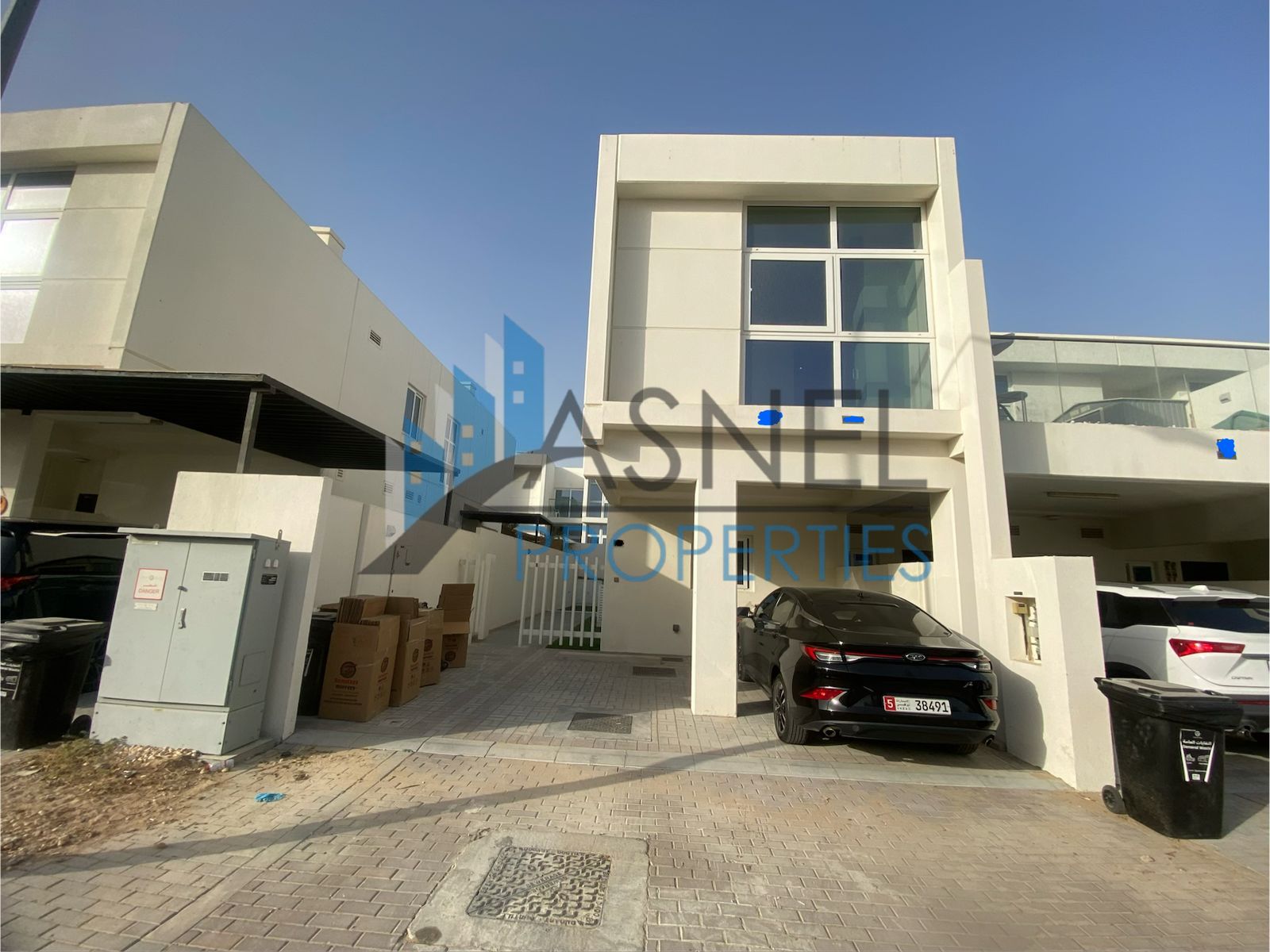Spacious 3BR Layout R2EM | Private Garden | Maid’s Room