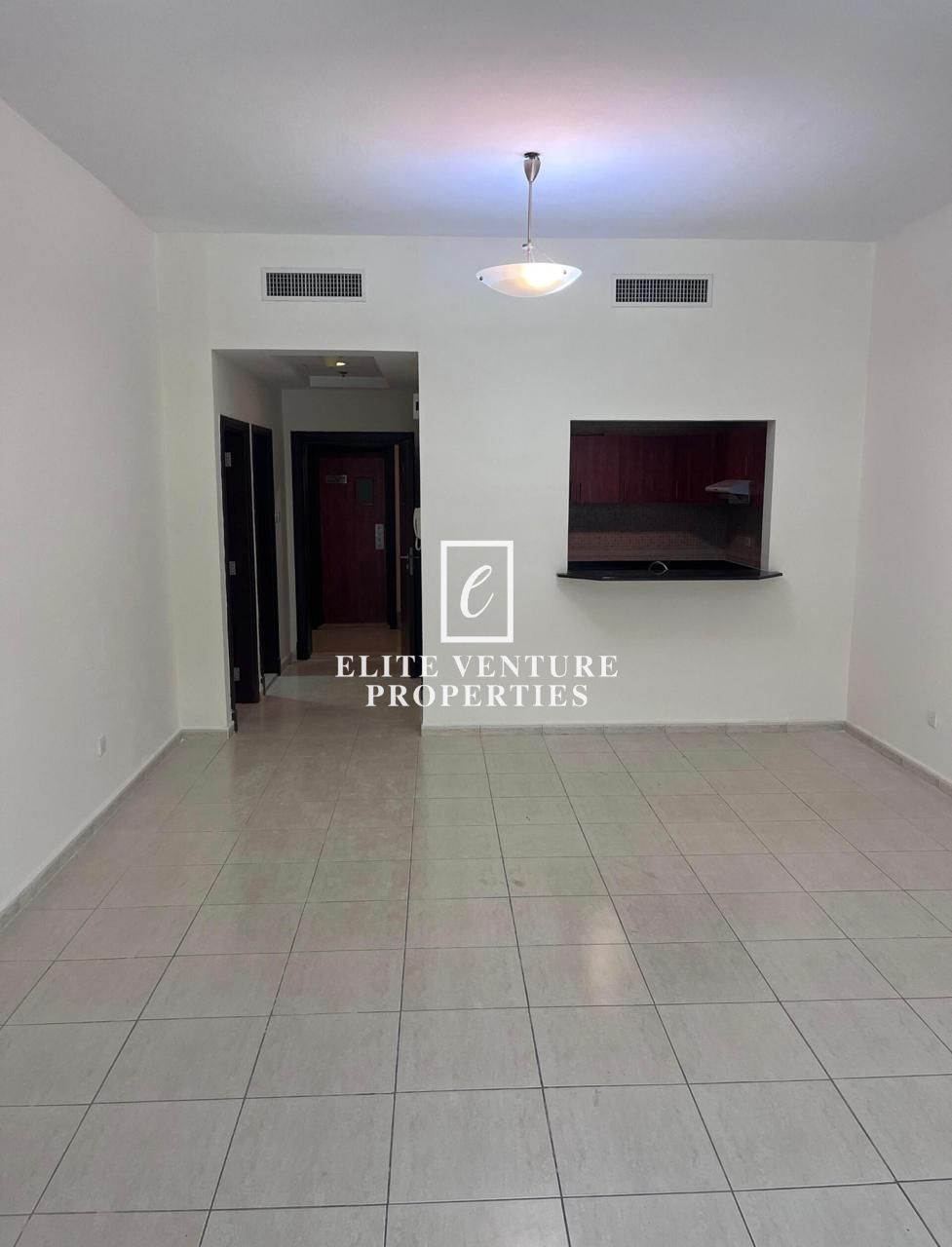 VACANT | SPACIOUS | PRIME LOCATION