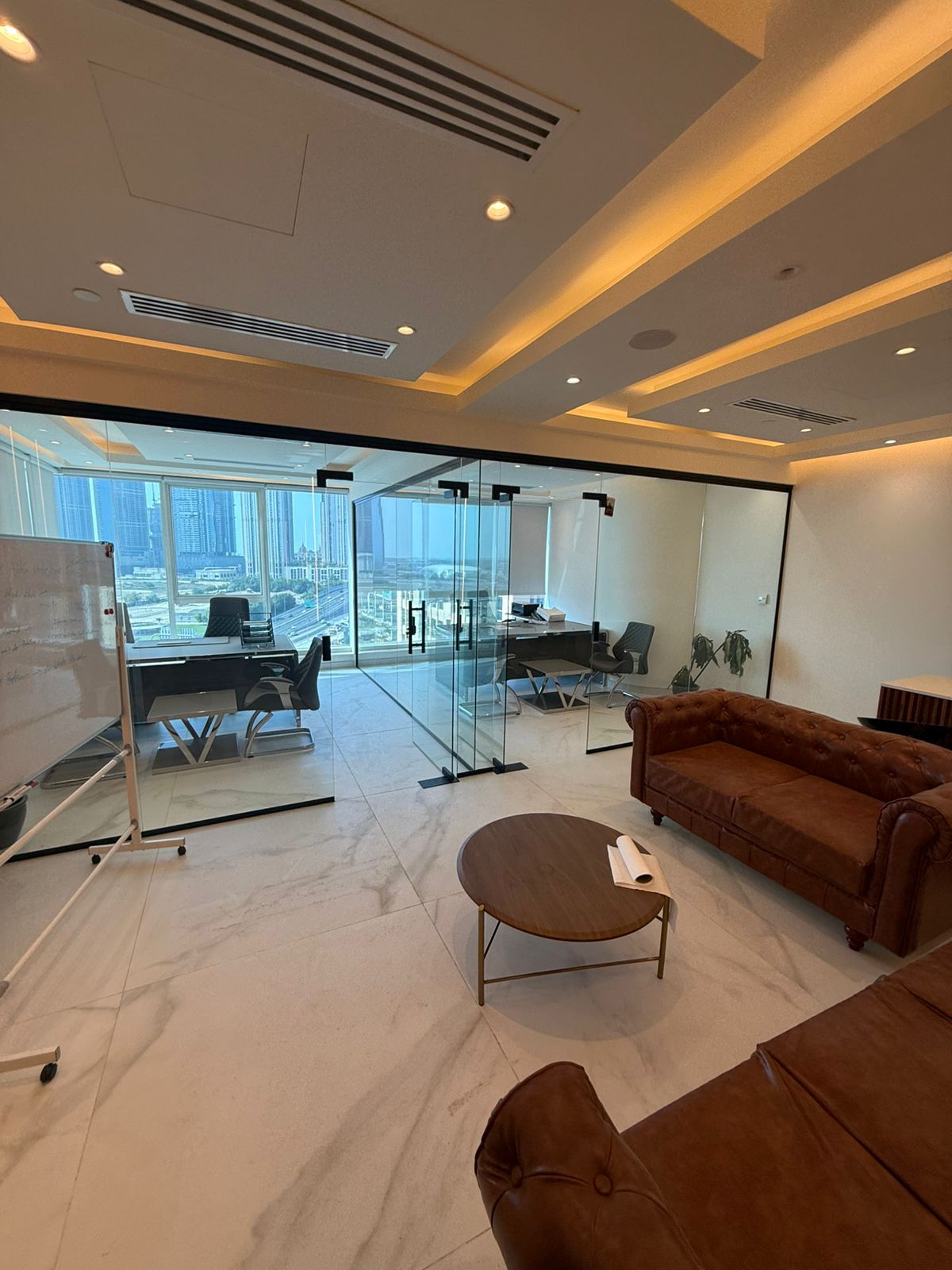 FURNISHED OFFICE l PARTITIONED l ISTABAL VIEW